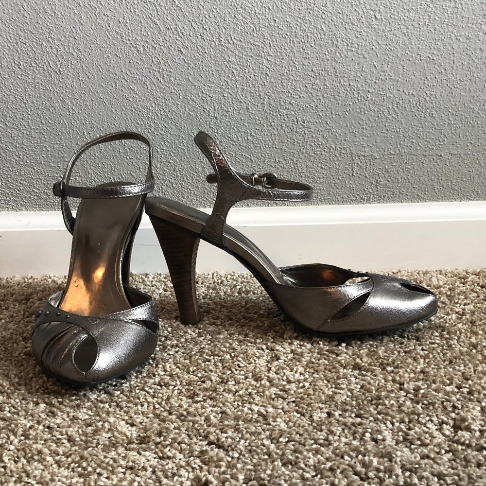 MOVING SALE- MAKE AN OFFER! Nine West Pewter Metallic Peep-Toe Heels, Size 8